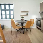 Vibrant On Bustling Street, Above A Restaurant - Perfect For Tourists,