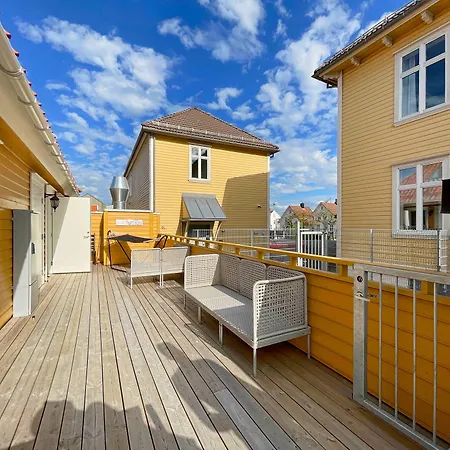 Vibrant On Bustling Street, Above A Restaurant - Perfect For Tourists, *
