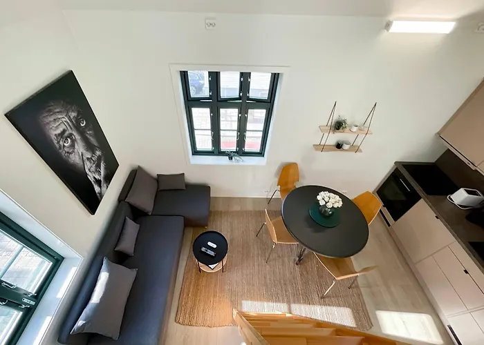 Apartament Vibrant On Bustling Street, Above A Restaurant - Perfect For Tourists, Stavanger