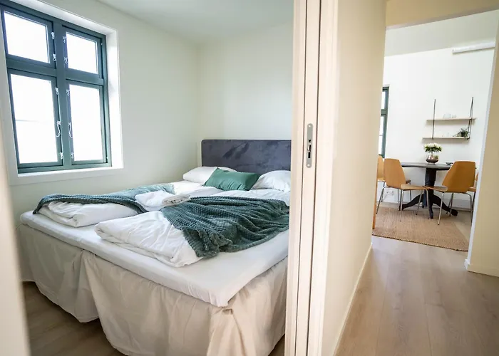 Vibrant On Bustling Street, Above A Restaurant - Perfect For Tourists,